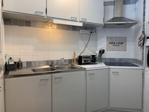 Fridge, microwave, dishwasher