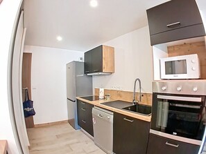 Fridge, microwave, dishwasher