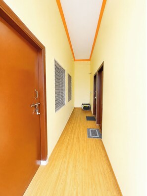 Interior - Hotel Varanasi Paradise (Varanasi)