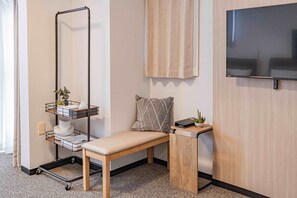 Comfort Twin Room, Balcony, City View | Free WiFi