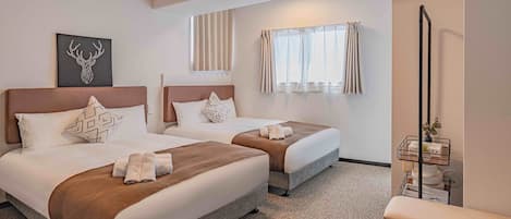 컴포트 트윈룸, 발코니, 시내 전망 | 무료 WiFi