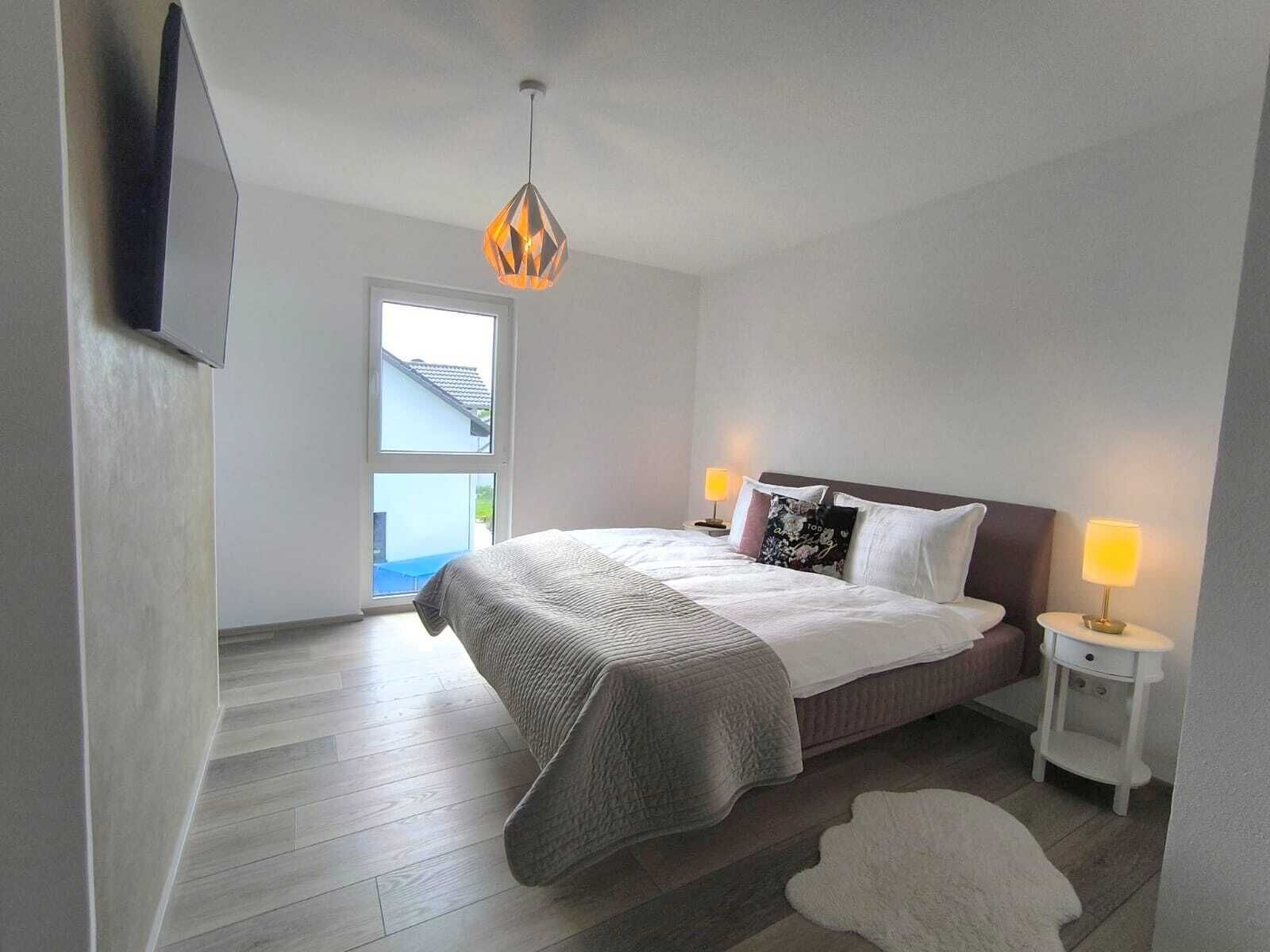 3 chambres, fer et planche à repasser, Wi-Fi, draps fournis