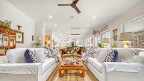 Interior - Pier Cove Estate - Pool, Pickleball, Hot Tub, Firepit - Sleeps up to 23 (Fennville)