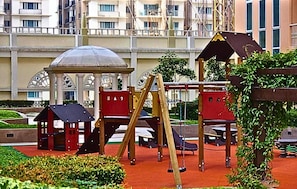 Children’s play area – outdoor