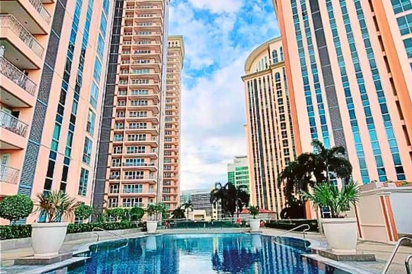 3 outdoor pools