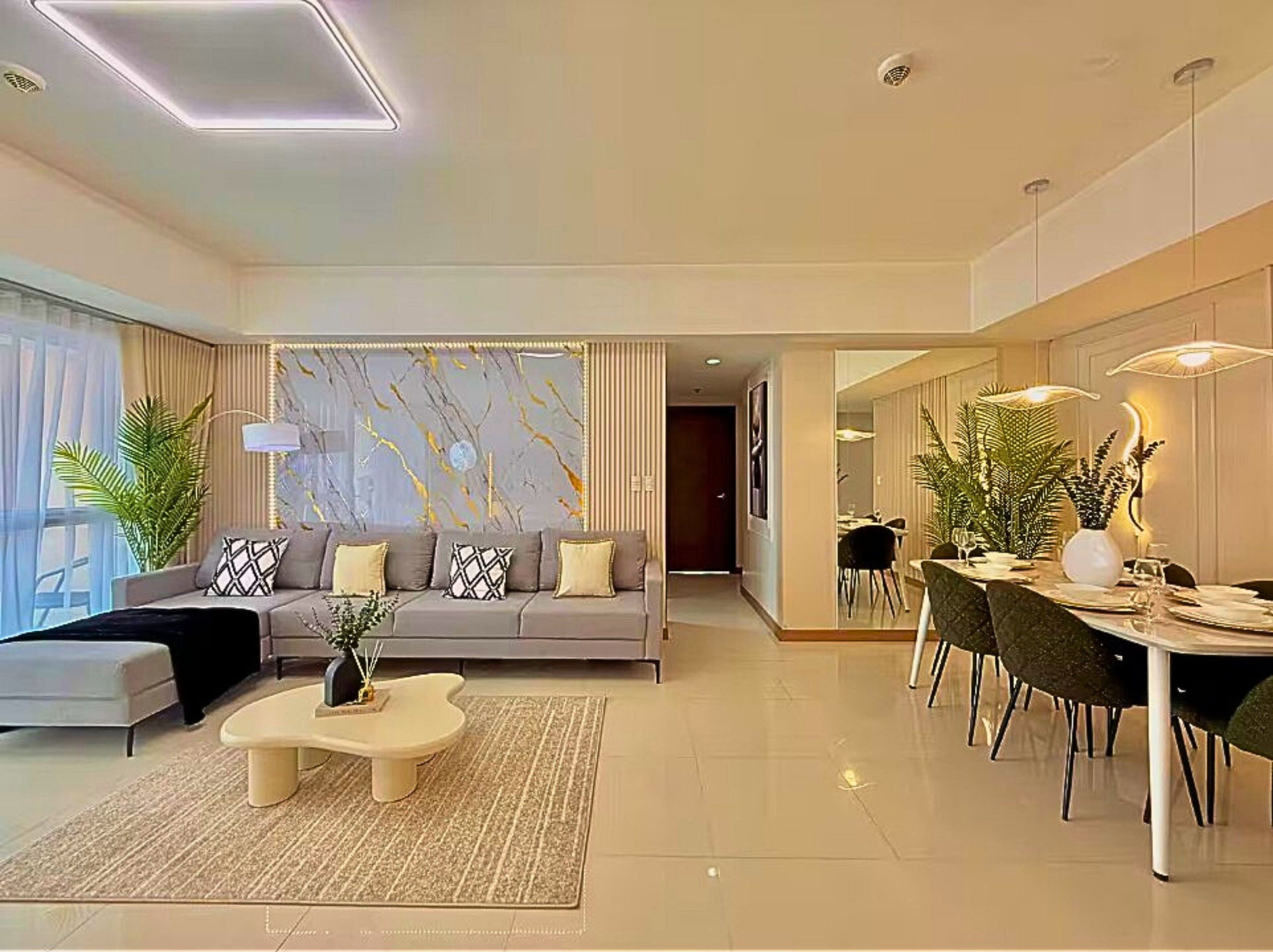 Executive Suite | Living area