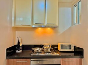 Executive Suite | Private kitchen