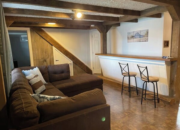 Televisión y chimenea 