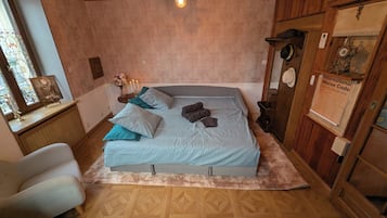 1 chambre, coffres-forts dans les chambres, fer et planche à repasser