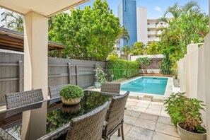 Pool - Norman St Townhouse - Central Broadwater Parklands (Southport)