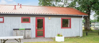 6 Person Holiday Park Home in Grindsted