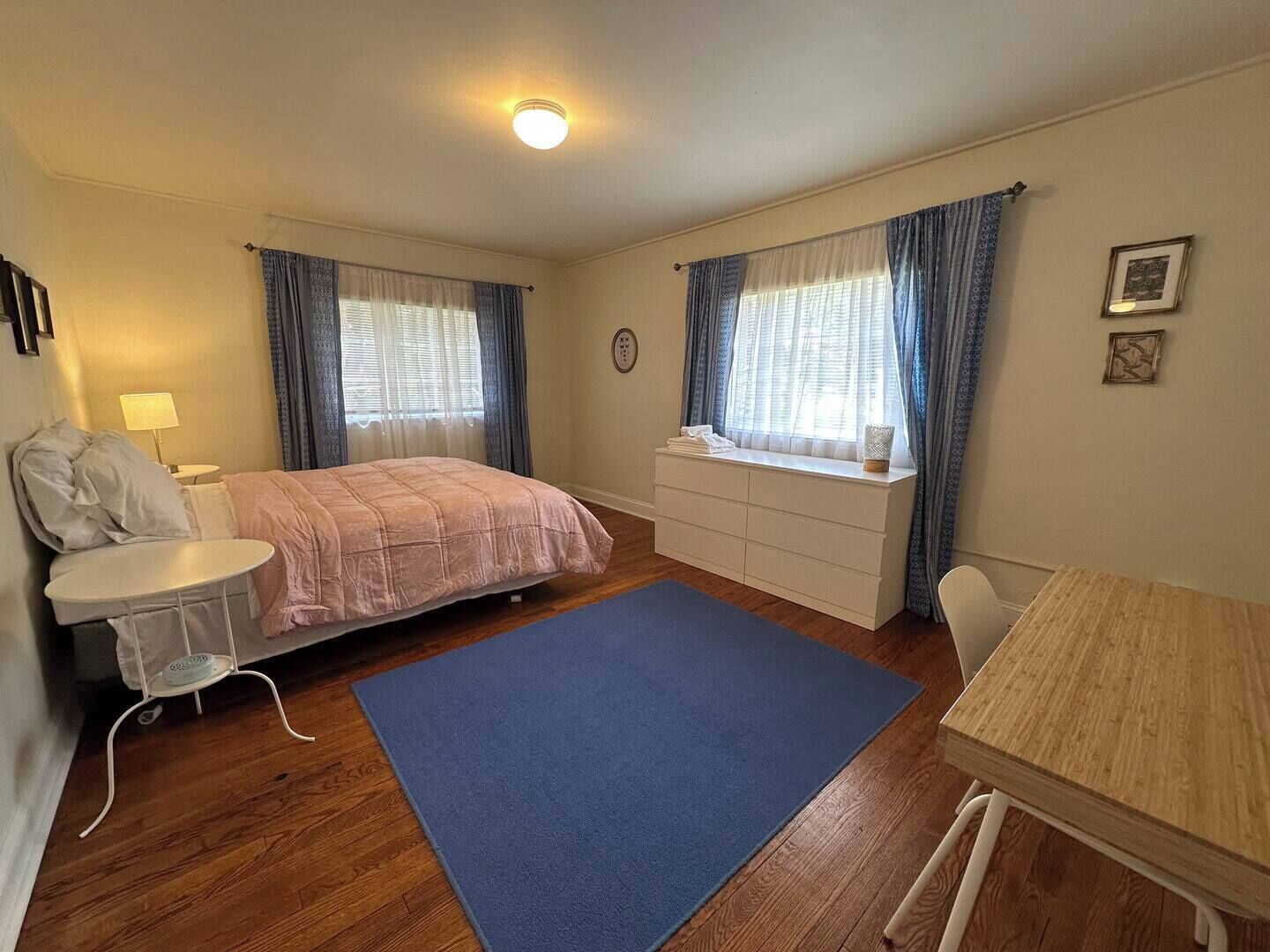 3 chambres, bureau, fer et planche à repasser, Wi-Fi gratuit