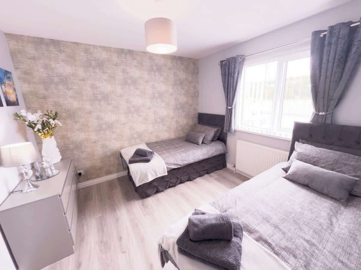 3 soverom, strykejern/-brett, wi-fi (inkludert) og sengetøy