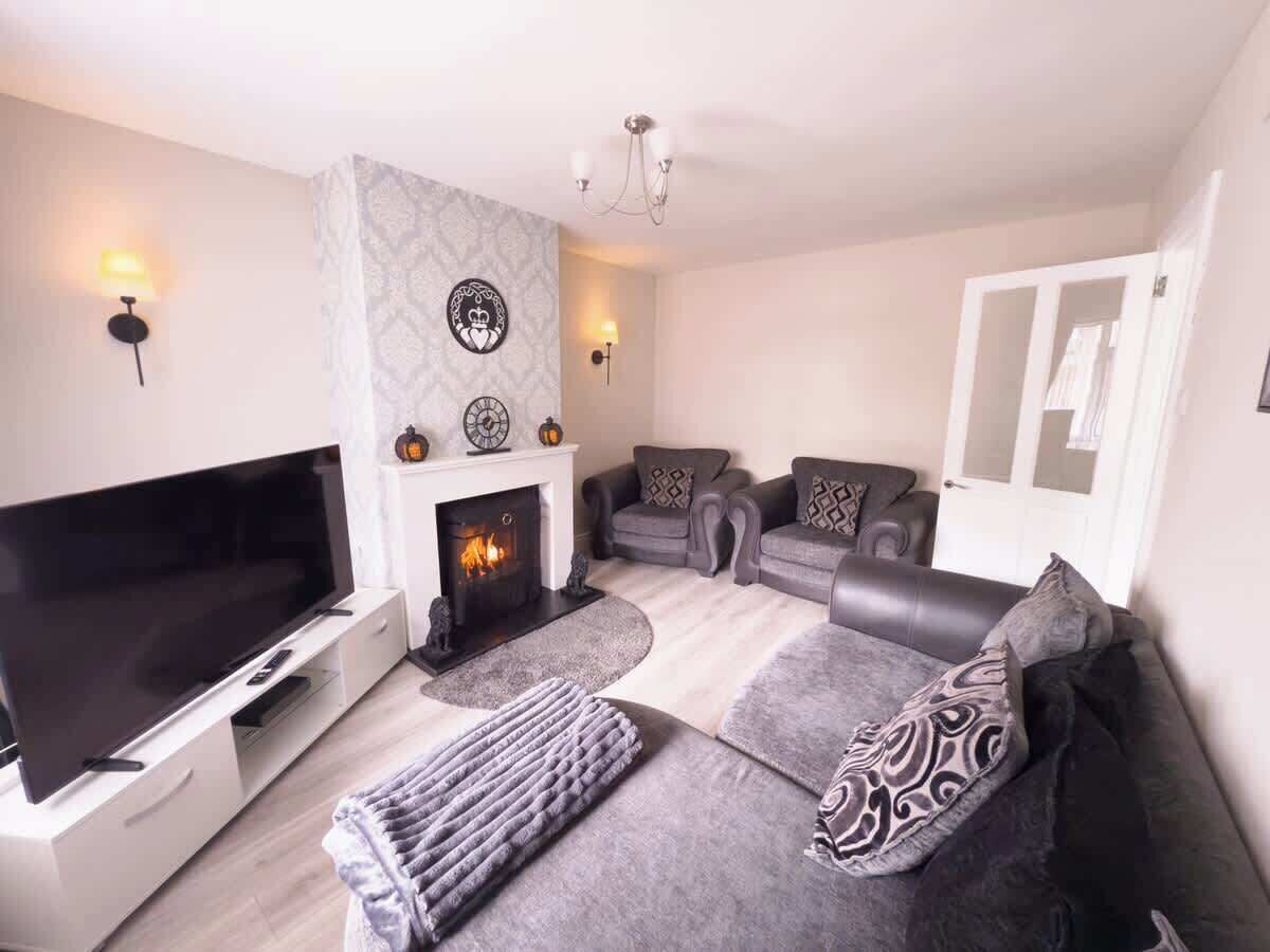 Télévision, cheminée