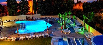 Air-conditioned mobile home with terrace - between sea and Camargue