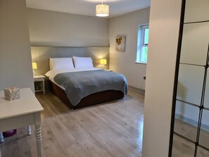 3 Schlafzimmer, kostenloses WLAN, Bettwäsche
