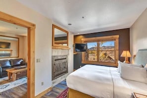 1 室のベッドルーム、デスク、WiFi、ベッドシーツ