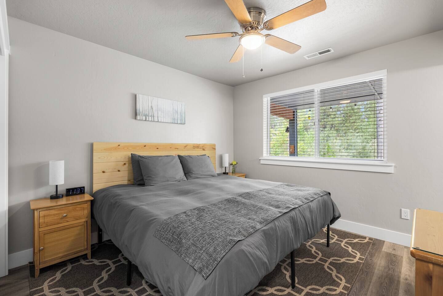 3 bedrooms, iron/ironing board, travel crib, free WiFi