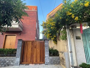 Fachada da propriedade