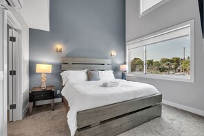 2 habitaciones, escritorio, tabla de planchar con plancha y wifi 