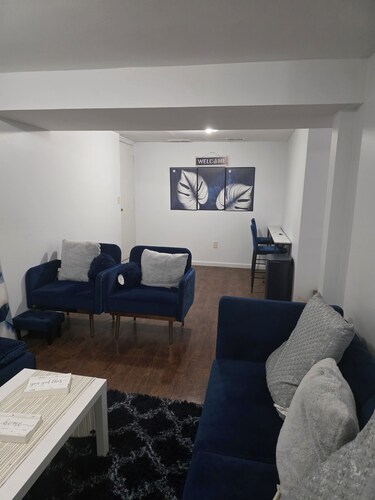 Lovely 2-bedroom basement apartment with AC in Owings Mills