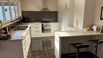 Microwave, oven, stovetop, dishwasher