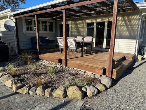 Southern Alps on your doorstep! Cozy, quiet private home in a friendly community