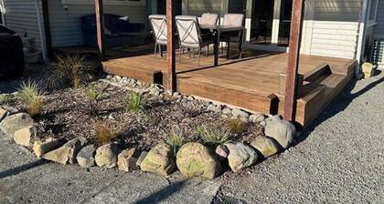 Southern Alps on your doorstep! Cozy, quiet private home in a friendly community