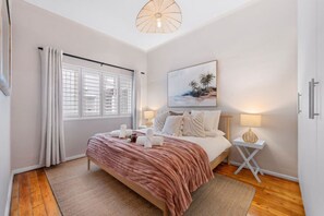 1 bedroom, in-room safe, iron/ironing board, free WiFi