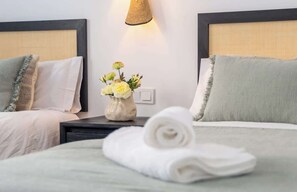 3 室のベッドルーム、アイロン / アイロン台、WiFi (無料)、ベッドシーツ