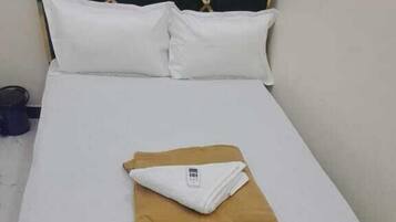 Chambre Double, vue ville