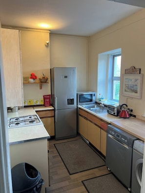 Microwave, oven, stovetop, dishwasher