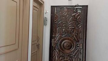 Mặt tiền nơi lưu trú