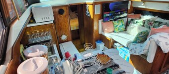 2 Bedrooms Yacht Rental