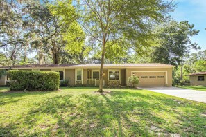 Exterior - Quiet Gainesville 3BR 2BA - Extended Stay (Gainesville)