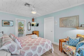3 bedrooms, desk, iron/ironing board, WiFi