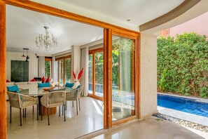 تناول الطعام