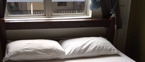 Quarto casal standard | Wi-Fi de cortesia, roupa de cama