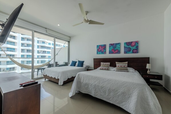 2 bedrooms, iron/ironing board, Internet, bed sheets