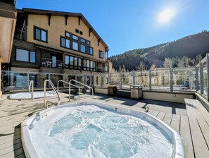 Terrace/patio - Slope Views • Walk to Lifts + Hot Tub (Keystone)