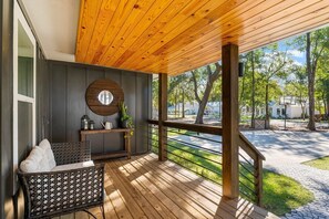 Terrace/patio - "Little Canal" Wellness Retreat, Private Pool, Hot Tub, Sauna (Santa Rosa Beach)