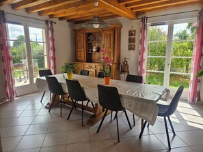 تناول الطعام