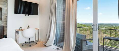 4 多间卧室、办公桌、熨斗/熨衣板、WiFi