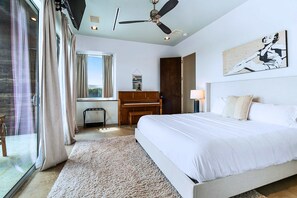 4 Schlafzimmer, Schreibtisch, Bügeleisen/Bügelbrett, kostenloses WLAN