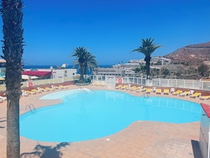 Apartamento, 1 quarto, para fumantes, terraço | Piscina | Piscina externa