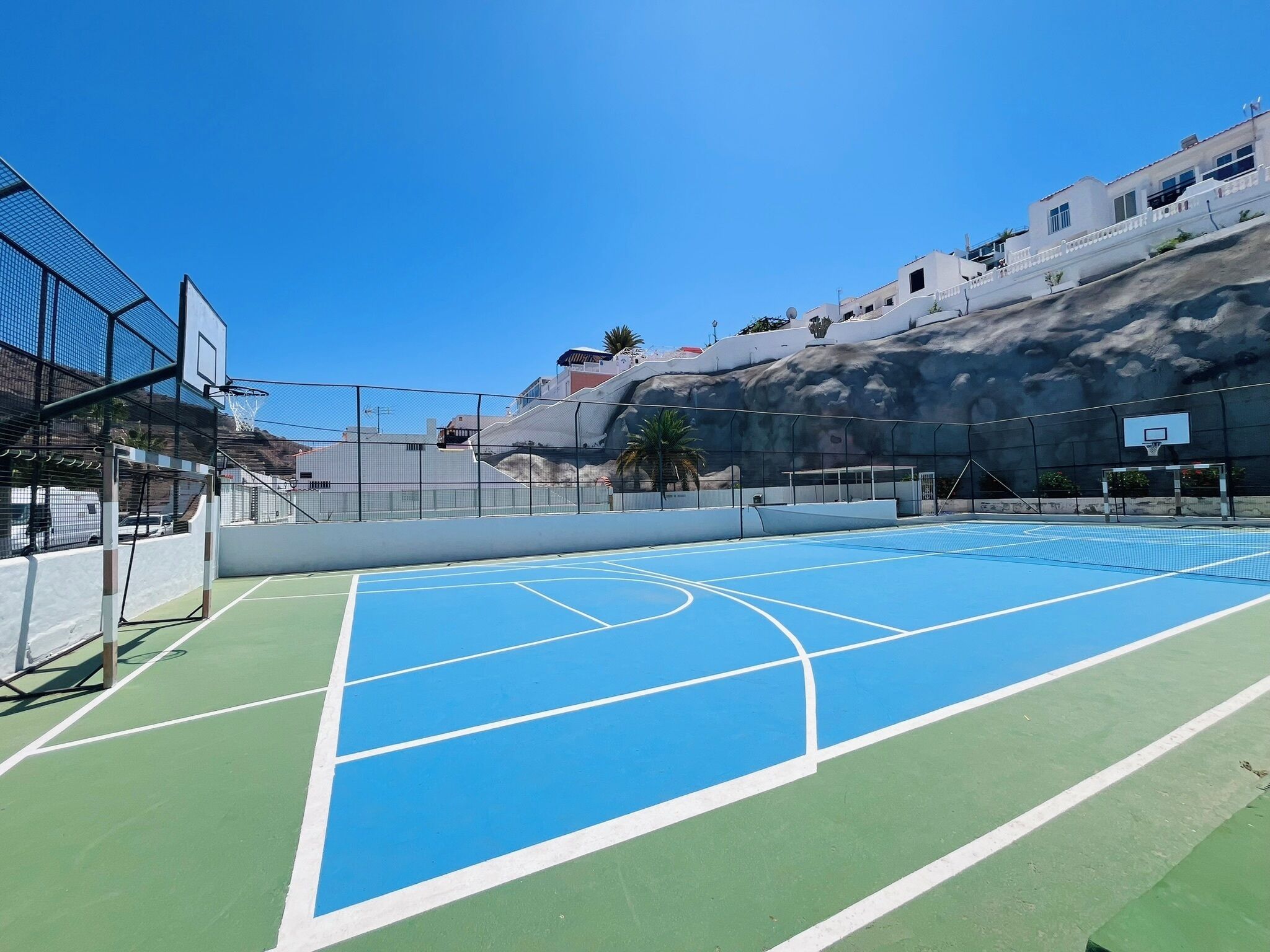 Tennis court