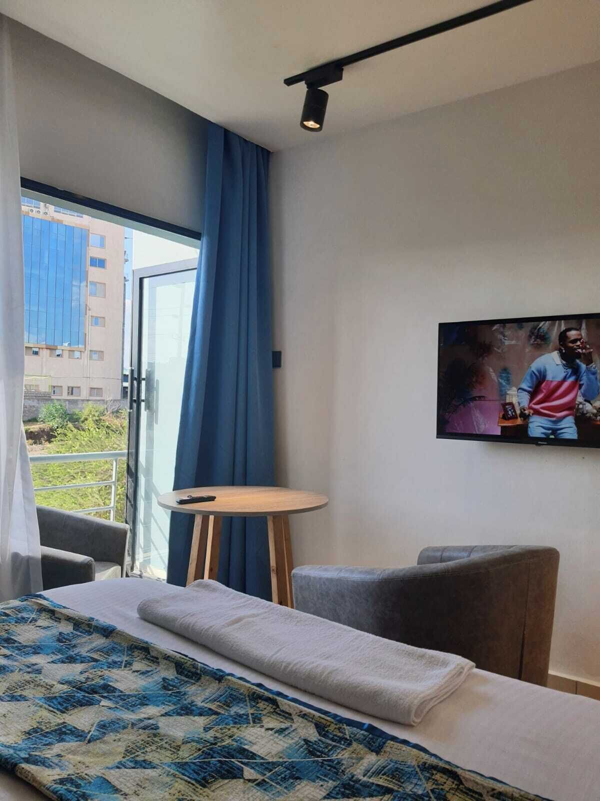 1 bedroom, iron/ironing board, internet, bed sheets