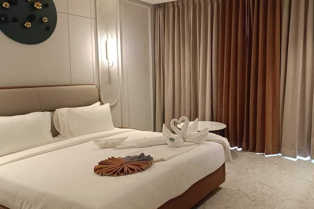 In-room safe, desk, laptop workspace, blackout drapes