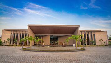 Fachada de la propiedad