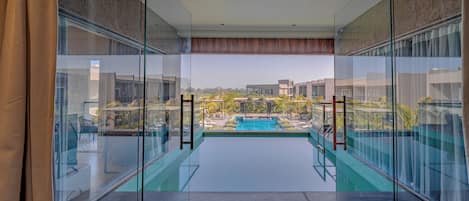 ROHINI 03 VILLA WITH ARAVALI HILLS VIEW | Private pool